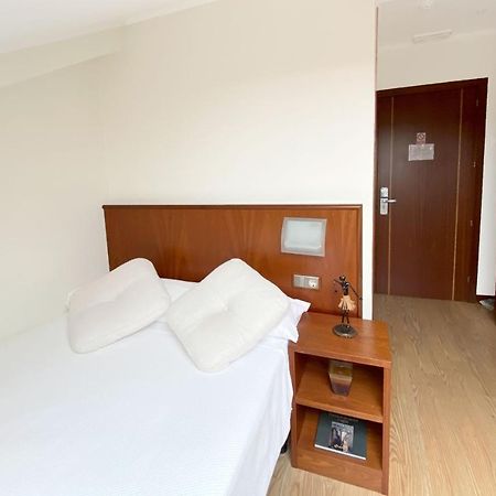Hotel Entrerobles Sabaris エクステリア 写真